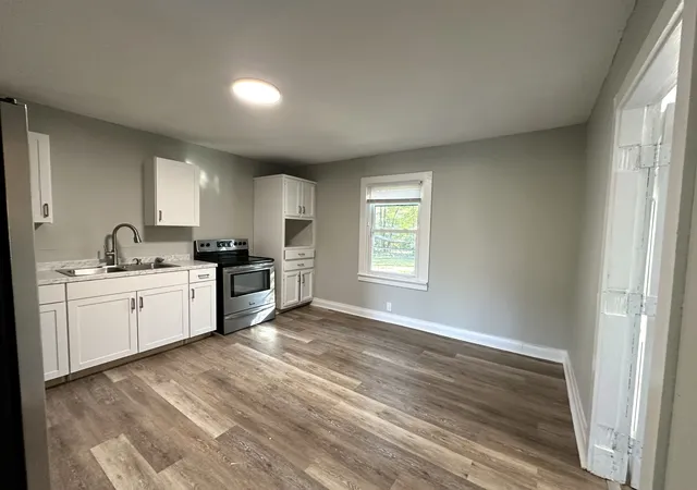 Photo 4 of Multi family home for sale at 149 W Jackson St, Gallatin, TN 37066 | MLS# 3627310 | Listing updated on 2026-10-29