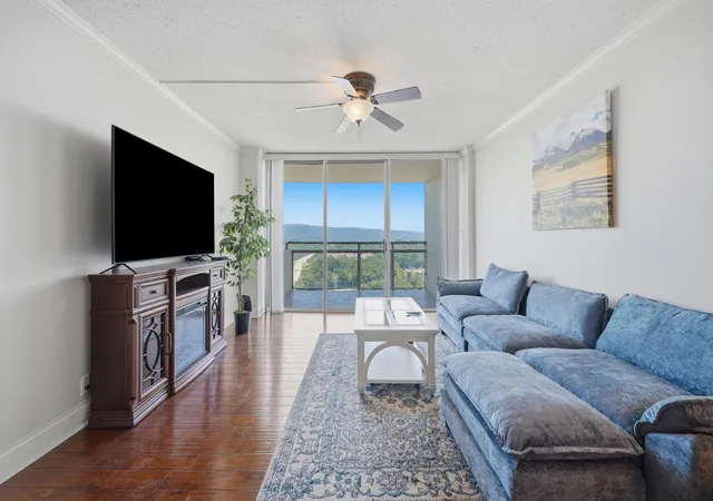 Photo 3 of Condo for sale at 1131 Stringers Ridge Rd #11A, Chattanooga, TN 37405 | MLS# 3623940 | Listing updated on 2026-10-22