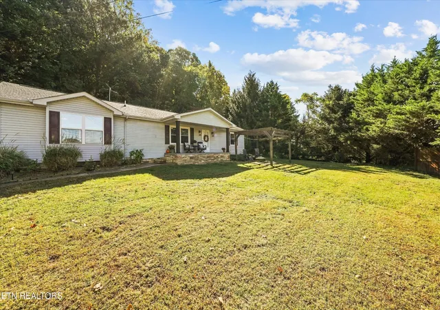 Photo 1 of Single family home for sale at 6724 Ball Camp Pike, Knoxville, TN 37931 | MLS# 3623951 | Listing updated on 2026-10-22