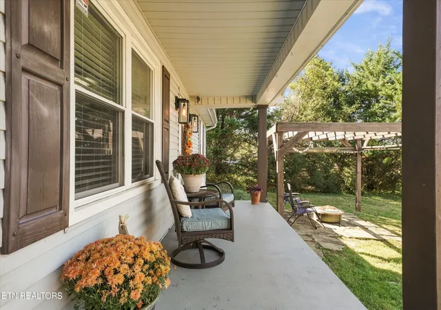 Photo 4 of Single family home for sale at 6724 Ball Camp Pike, Knoxville, TN 37931 | MLS# 3623951 | Listing updated on 2026-10-22