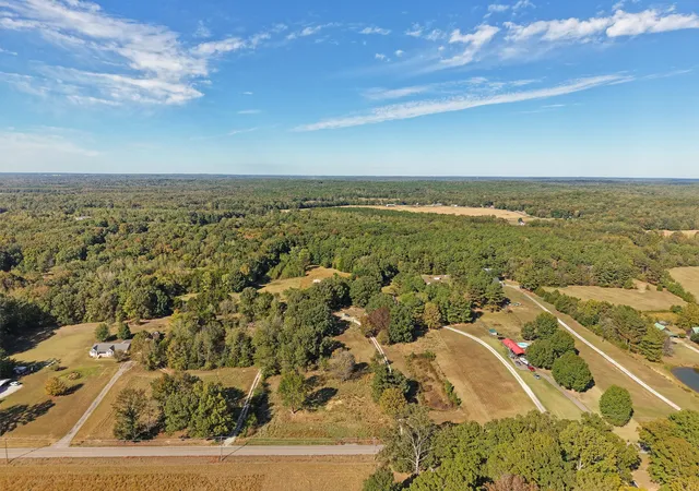 Photo 4 of Sale Pending at 2623 Harts Brg Rd, Jackson, TN 38301 | MLS# 3623977 | Listing updated on 2026-10-23