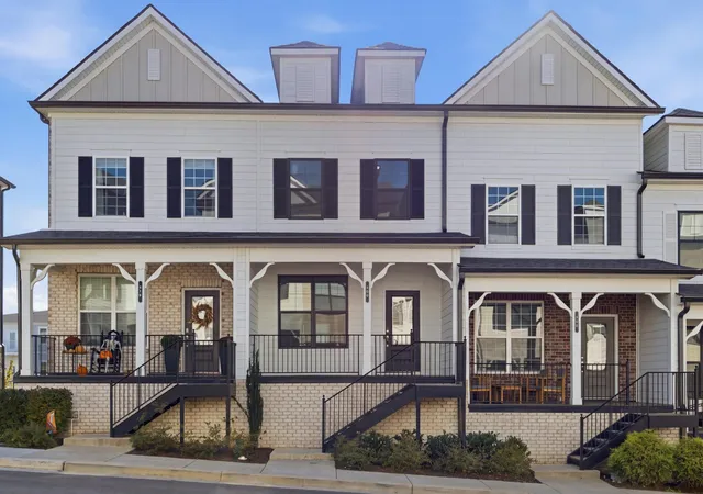 Photo 2 of Townhouse for sale at 468 Portsdale Dr, Brentwood, TN 37027 | MLS# 3626235 | Listing updated on 2026-10-23
