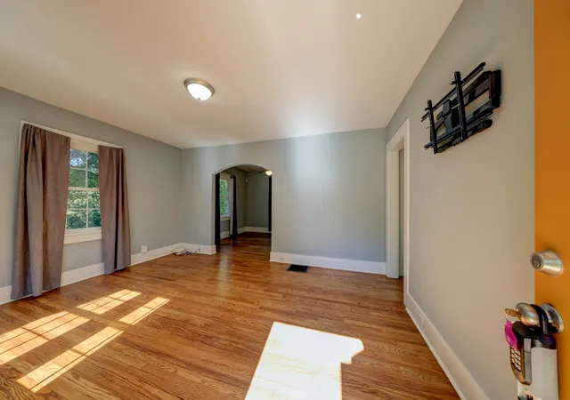 Photo 3 of Single family home for sale at 1115 Woodard St, Clarksville, TN 37040 | MLS# 3627364 | Listing updated on 2026-10-27
