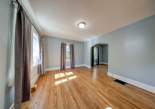 Photo 4 of Single family home for sale at 1115 Woodard St, Clarksville, TN 37040 | MLS# 3627364 | Listing updated on 2026-10-27