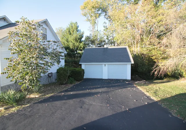 Photo 4 of Single family home for sale at 935 Holiday Hvn Rd, Smithville, TN 37166 | MLS# 3624034 | Listing updated on 2026-10-22