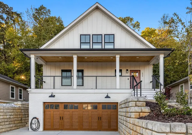 Photo 2 of Single family home for sale at 625 Snow St, Chattanooga, TN 37405 | MLS# 3623991 | Listing updated on 2026-10-22
