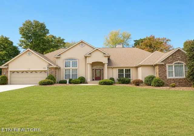 Single family home for sale at 224 Forest Hl Dr, Crossville, TN 38558 | MLS# 3623992