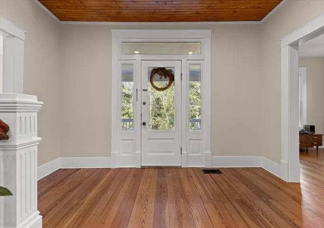 Photo 3 of Single family home for sale at 5822 Burnt Ml Rd, Chattanooga, TN 37410 | MLS# 3624001 | Listing updated on 2026-10-22