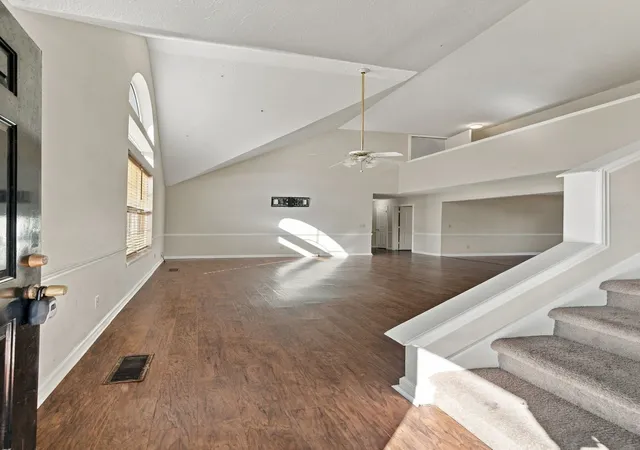 Photo 3 of Single family home for sale at 3516 Quaker Ct, Murfreesboro, TN 37128 | MLS# 3626217 | Listing updated on 2026-10-23