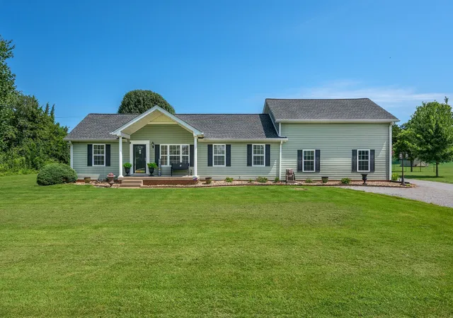 Single family home for sale at 5123 E Division St, Mount Juliet, TN 37122 | MLS# 3627387