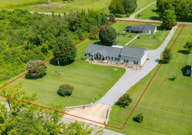 Photo 1 of Single family home for sale at 5123 E Division St, Mount Juliet, TN 37122 | MLS# 3627387 | Listing updated on 2026-10-30