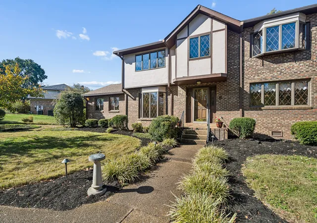 Photo 2 of Single family home for sale at 5533 Saddlewood Ln, Brentwood, TN 37027 | MLS# 3628389 | Listing updated on 2026-10-29