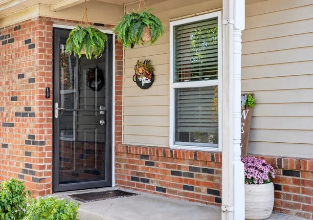 Photo 3 of Townhouse for sale at 2573 Exeter Dr, Murfreesboro, TN 37130 | MLS# 3627613 | Listing updated on 2026-10-30