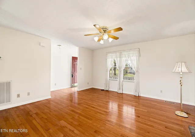 Photo 2 of Single family home for sale at 165 Vanderview Dr, Seymour, TN 37865 | MLS# 3624080 | Listing updated on 2026-10-22