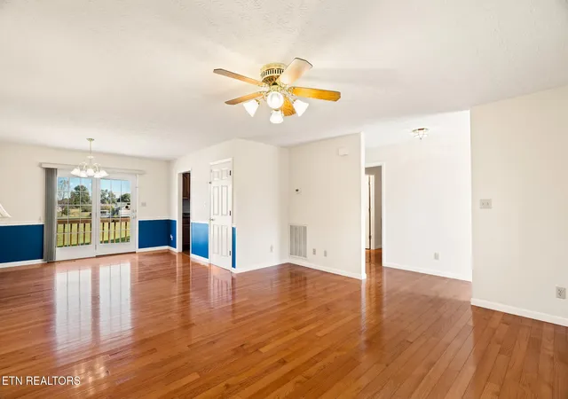 Photo 3 of Single family home for sale at 165 Vanderview Dr, Seymour, TN 37865 | MLS# 3624080 | Listing updated on 2026-10-22