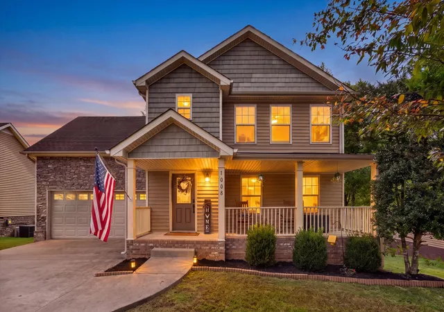 Photo 1 of Single family home for sale at 1008 Ishee Dr, Clarksville, TN 37042 | MLS# 3624144 | Listing updated on 2026-10-23