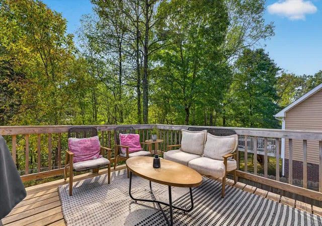 Single family home for sale at 1008 Ishee Dr, Clarksville, TN 37042 | MLS# 3624144