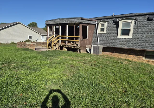 Photo 4 of Single family home for sale at 411 Kildare Dr, Jefferson City, TN 37760 | MLS# 3624183 | Listing updated on 2026-10-22