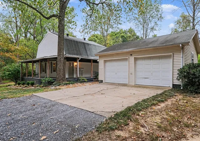 Photo 1 of Single family home for sale at 7503 S Swift Rd, Goodlettsville, TN 37072 | MLS# 3624152 | Listing updated on 2026-10-22