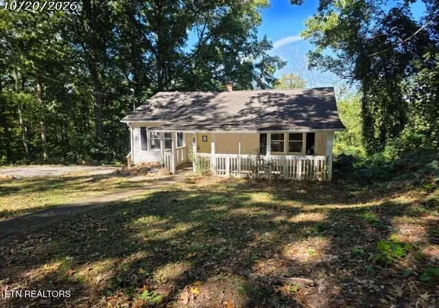Photo 1 of Single family home for sale at 520 Burns Rd, Knoxville, TN 37914 | MLS# 3624140 | Listing updated on 2026-10-22