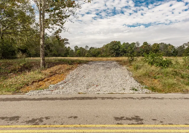 Photo 3 of Land for sale at 577 Highland Rd, Westmoreland, TN 37186 | MLS# 3626774 | Listing updated on 2026-10-26