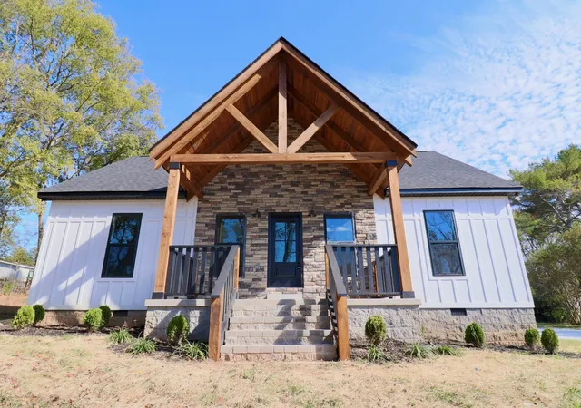 Single family home for sale at 4983 Stella Rd, Prospect, TN 38477 | MLS# 3628559