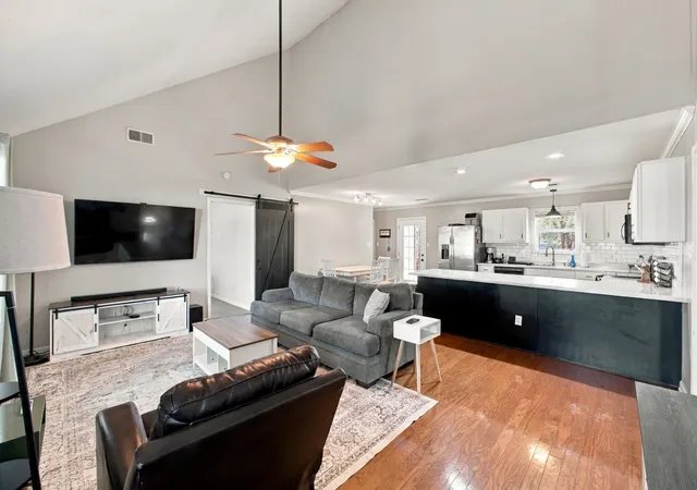 Photo 3 of Single family home for sale at 15 Hunter Ln, Bells, TN 38006 | MLS# 3629952 | Listing updated on 2026-10-30