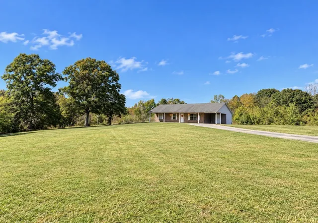Photo 1 of Single family home for sale at 25 Hopewell Ests Ln, Erin, TN 37061 | MLS# 3624269 | Listing updated on 2026-10-23