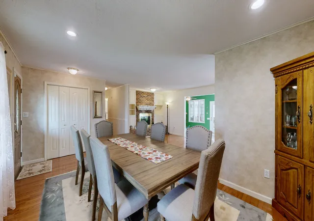Photo 4 of Single family home for sale at 3350 Elkhorn Rd, Paris, TN 38242 | MLS# 3624272 | Listing updated on 2026-10-22