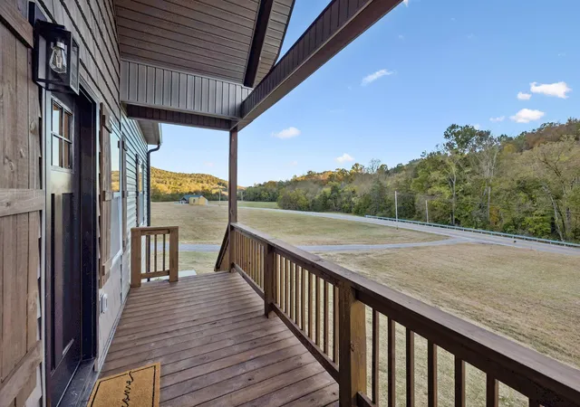 Photo 3 of Single family home for sale at 1016 Wartrace Hwy, Pleasant Shade, TN 37145 | MLS# 3624445 | Listing updated on 2026-10-23