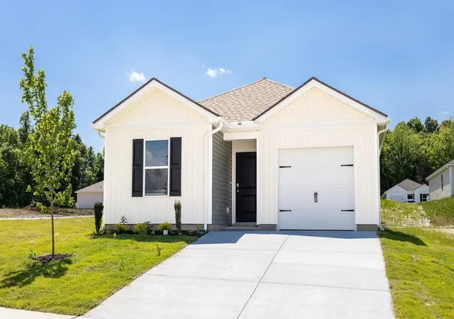 Photo 1 of Single family home for sale at 1316 Preakness Ln, Lewisburg, TN 37091 | MLS# 3624660 | Listing updated on 2026-10-23