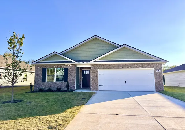 Photo 1 of Single family home for sale at 1747 Savannah Pass, Lewisburg, TN 37091 | MLS# 3624641 | Listing updated on 2026-10-23