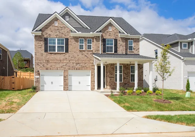 Single family home for sale at 212 S Dunnwood Ln, Mount Juliet, TN 37122 | MLS# 3624259