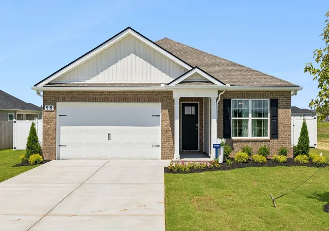 Photo 1 of Single family home for sale at 1649 Acacia Ave, Lewisburg, TN 37091 | MLS# 3624659 | Listing updated on 2026-10-23