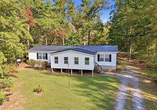 Manufactured home for sale at 46 Poplar Dr, Beechgrove, TN 37018 | MLS# 3626561