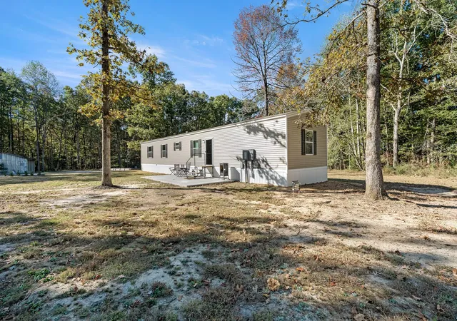Photo 1 of Manufactured home for sale at 25 Ward Rd, Loretto, TN 38469 | MLS# 3624353 | Listing updated on 2026-10-29