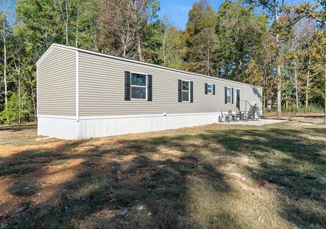 Photo 2 of Manufactured home for sale at 25 Ward Rd, Loretto, TN 38469 | MLS# 3624353 | Listing updated on 2026-10-29