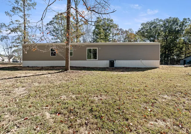 Photo 4 of Manufactured home for sale at 25 Ward Rd, Loretto, TN 38469 | MLS# 3624353 | Listing updated on 2026-10-29