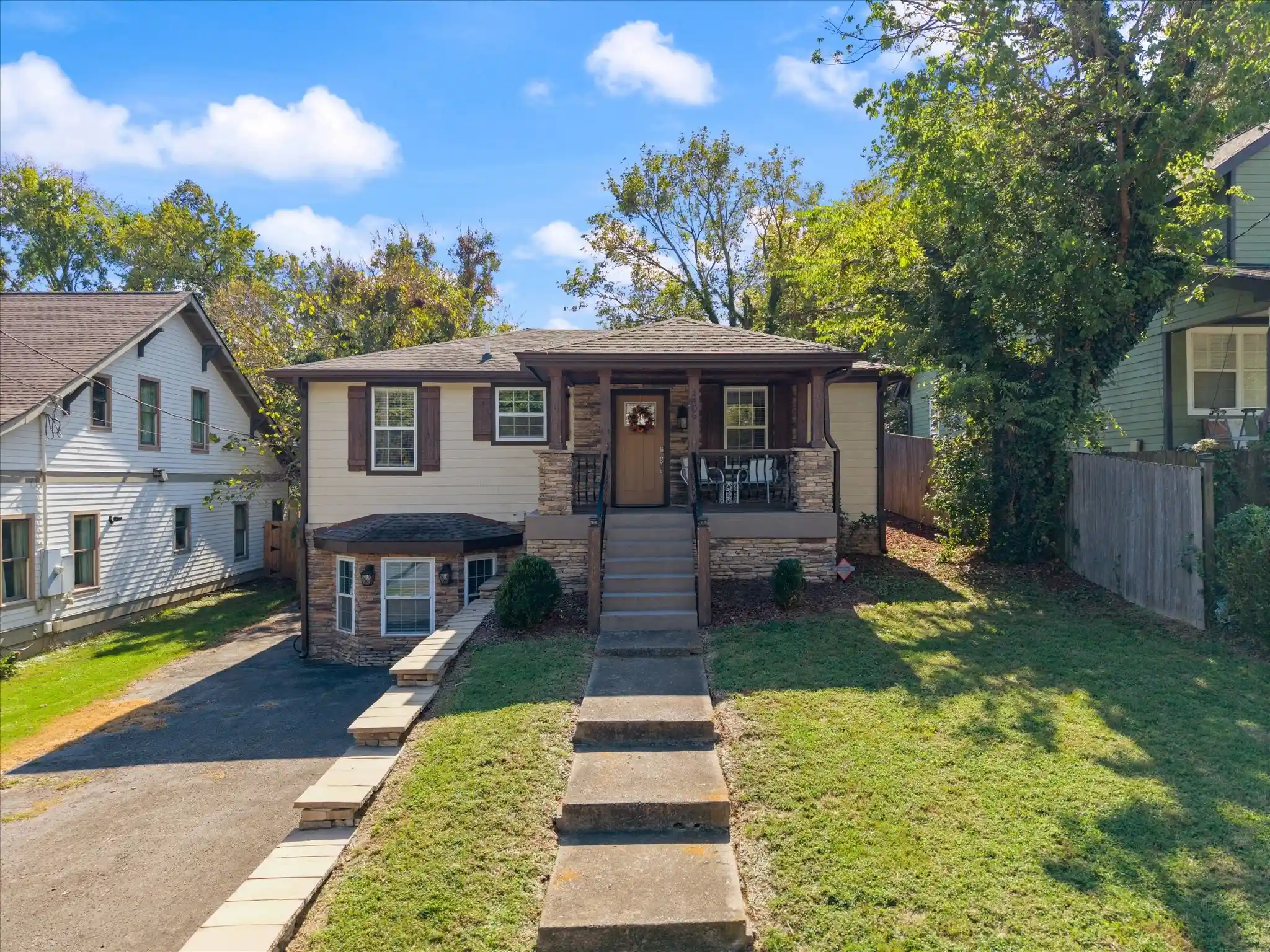 Photo 3 of Single family home for sale at 1406 Lillian St, Nashville, TN 37206 | MLS# 3624413 | Listing updated on 2026-10-23