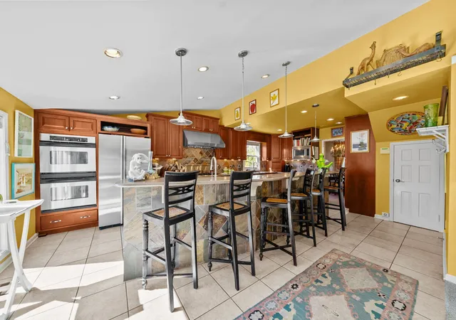 Photo 2 of Single family home for sale at 114 Latham Ave, Hopkinsville, KY 42240 | MLS# 3627122 | Listing updated on 2026-10-26