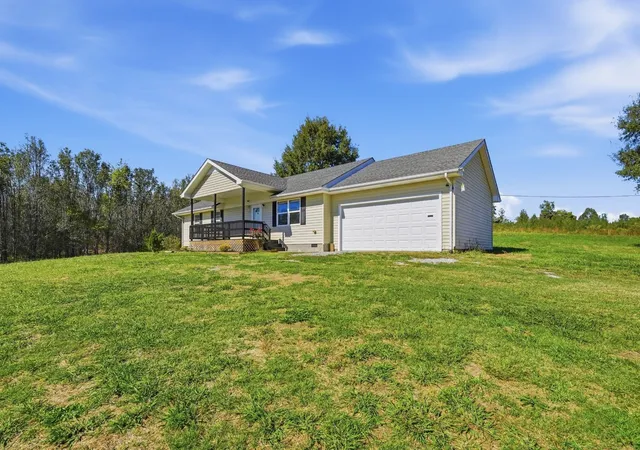 Photo 2 of Single family home for sale at 202 Jenkins Ln, Mc Minnville, TN 37110 | MLS# 3624372 | Listing updated on 2026-10-29