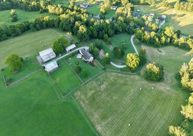 Photo 3 of Single family home for sale at 367 Fry Branch Rd, Lynnville, TN 38472 | MLS# 3627419 | Listing updated on 2026-10-27