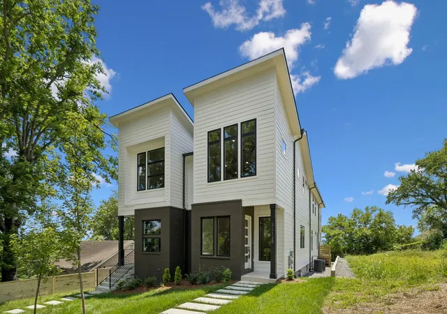 Photo 1 of Townhouse for sale at 3213 Resha Ln #B, Nashville, TN 37218 | MLS# 3624343 | Listing updated on 2026-10-23