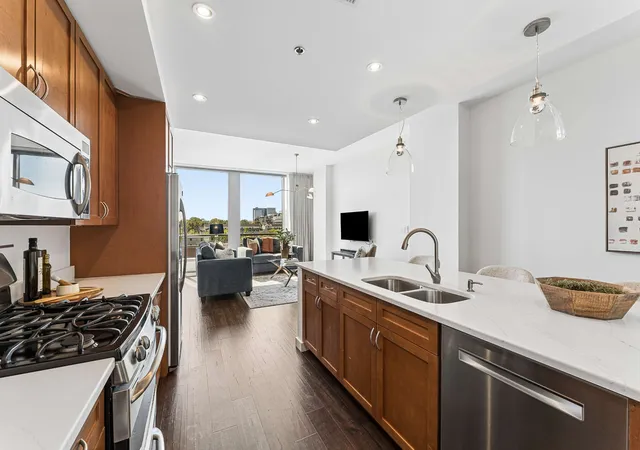 Photo 3 of Condo for sale at 900 20th Avenue S #810, Nashville, TN 37212 | MLS# 3627007 | Listing updated on 2026-10-29