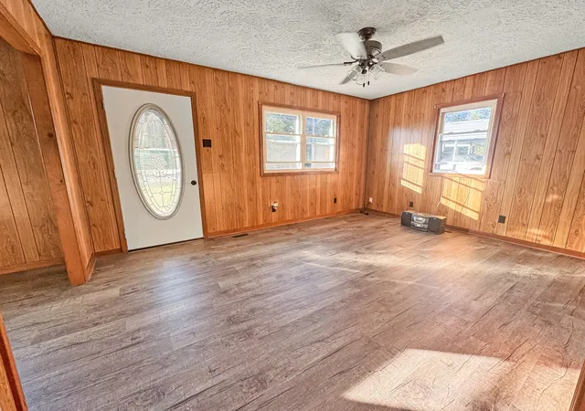Photo 3 of Single family home for sale at 159 Wynns Fry Rd, Dover, TN 37058 | MLS# 3627514 | Listing updated on 2026-10-27
