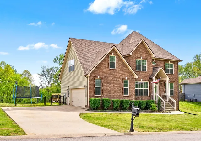 Photo 3 of Single family home for sale at 1230 Rich Ellen Dr, Palmyra, TN 37142 | MLS# 3624350 | Listing updated on 2026-10-23