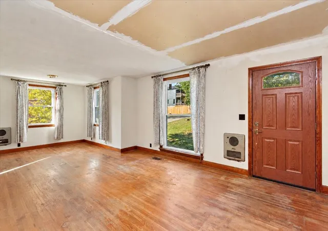 Photo 4 of Single family home for sale at 4906 Inglewood Ct, Nashville, TN 37216 | MLS# 3626359 | Listing updated on 2026-10-26