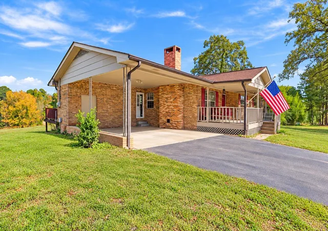 Photo 2 of Single family home for sale at 1659 Keith Rd, Tunnel Hill, GA 30755 | MLS# 3624395 | Listing updated on 2026-10-29