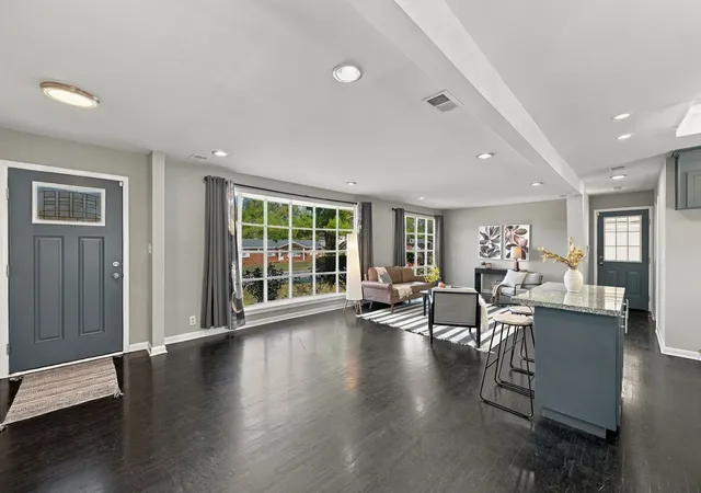 Photo 4 of Single family home for sale at 747 Rowan Dr, Nashville, TN 37207 | MLS# 3624425 | Listing updated on 2026-10-28