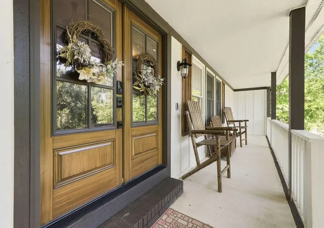 Photo 3 of Single family home for sale at 9302 Rockshire Ln, Chattanooga, TN 37421 | MLS# 3624401 | Listing updated on 2026-10-23